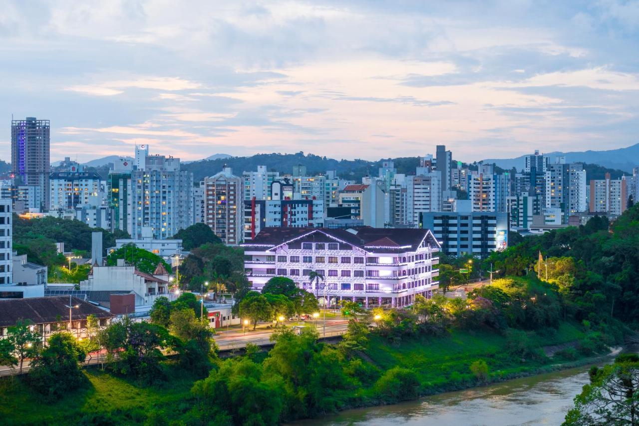 מלון Blumenau Tower By Castelo Itaipava מראה חיצוני תמונה